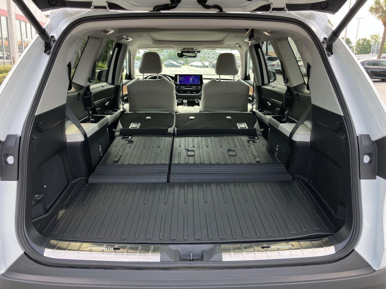 Used 2025 White (Wind Chill Pearl) Toyota Limited image 30