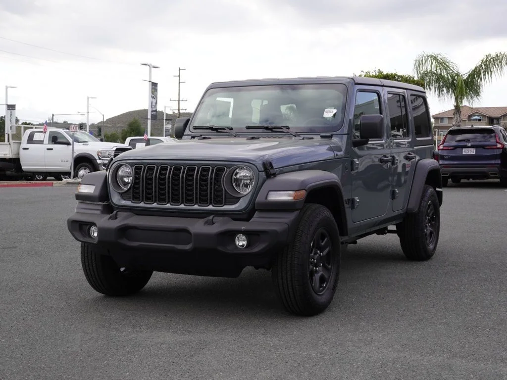 New 2026 Anvil Clear-Coat Exterior Paint Jeep Sport image 7