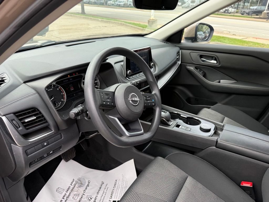 Used 2024 Beige/tan Nissan SV image 12