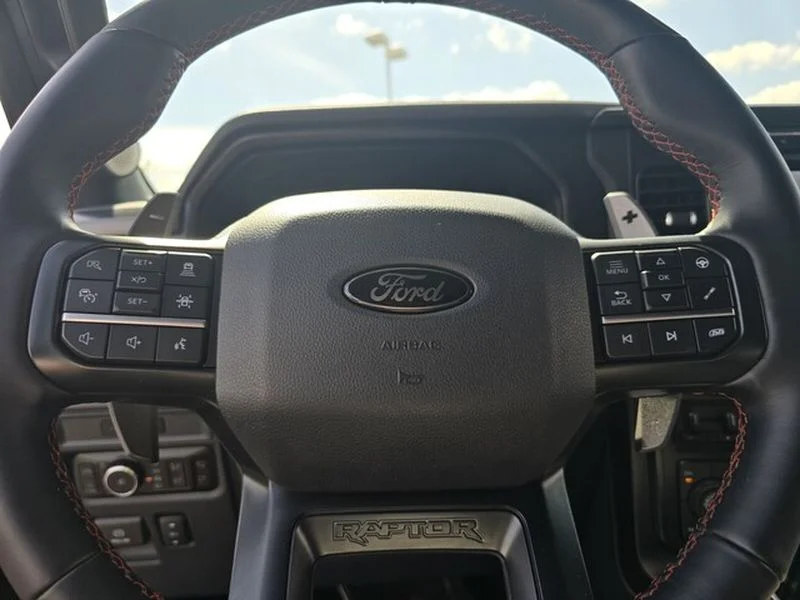 Used 2025 Agate Black Metallic Ford Raptor image 31