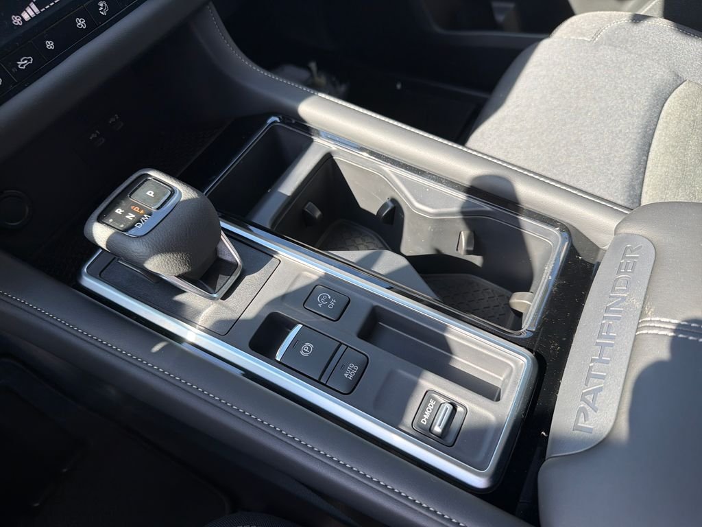 New 2026 Nissan Pathfinder SV 4D Sport Utility