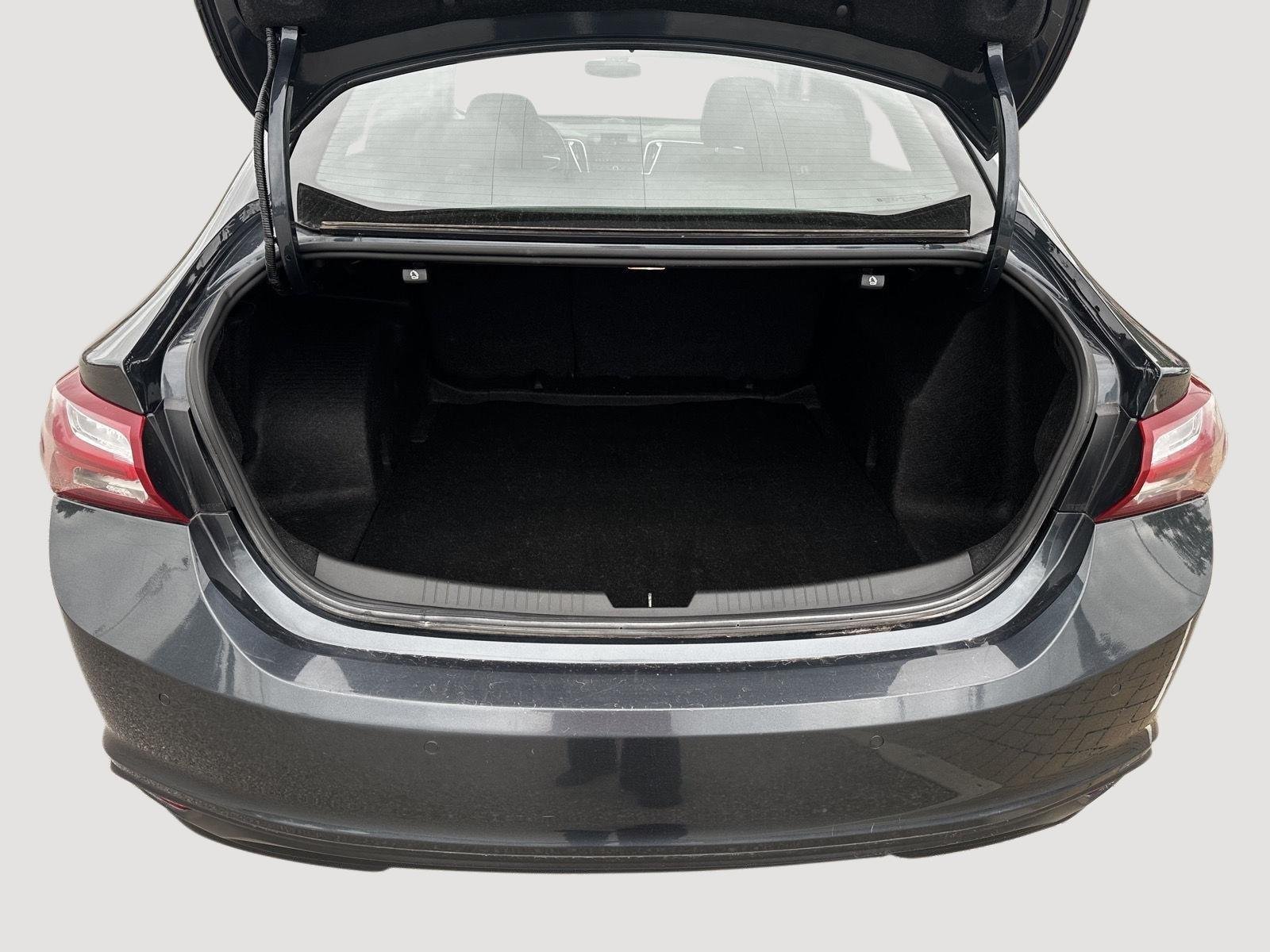 Used 2021 Shadow Gray Metallic Chevrolet LT image 23