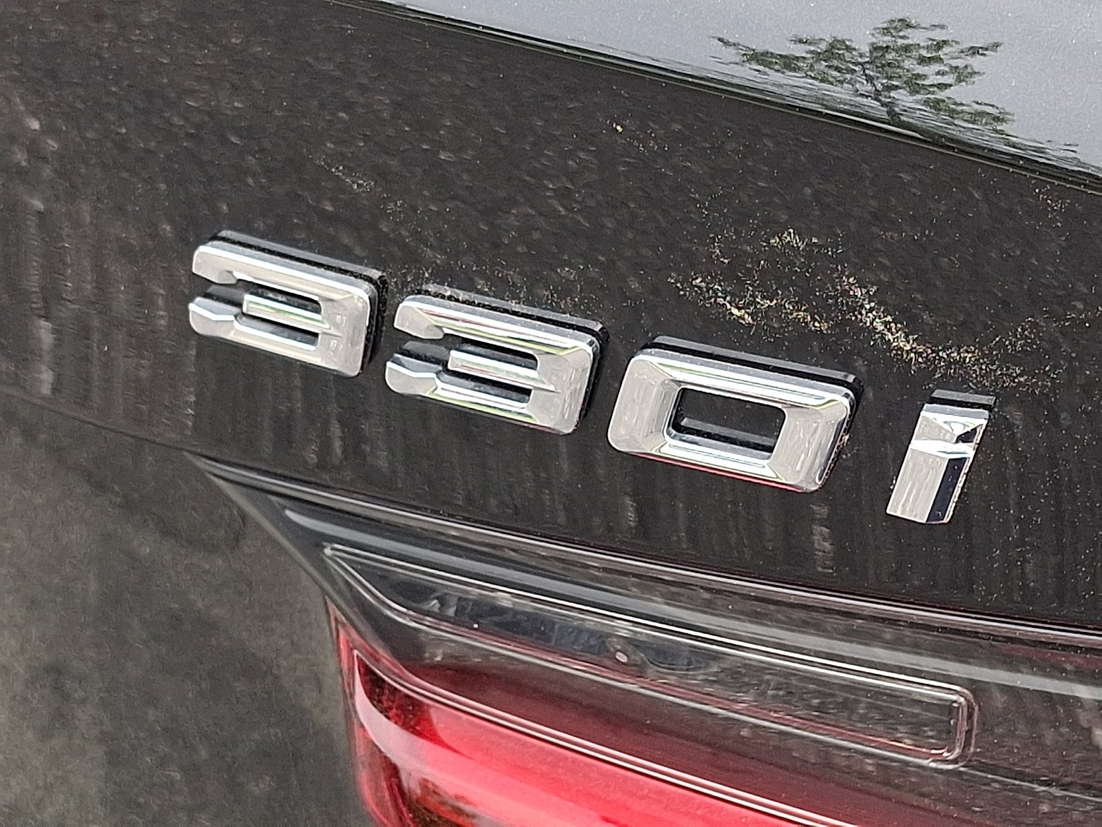 Used 2025 Black Sapphire Metallic BMW xDrive image 34