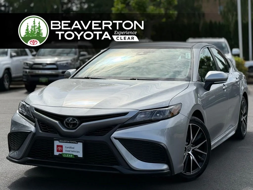 2023 Toyota Camry SE AWD's photo