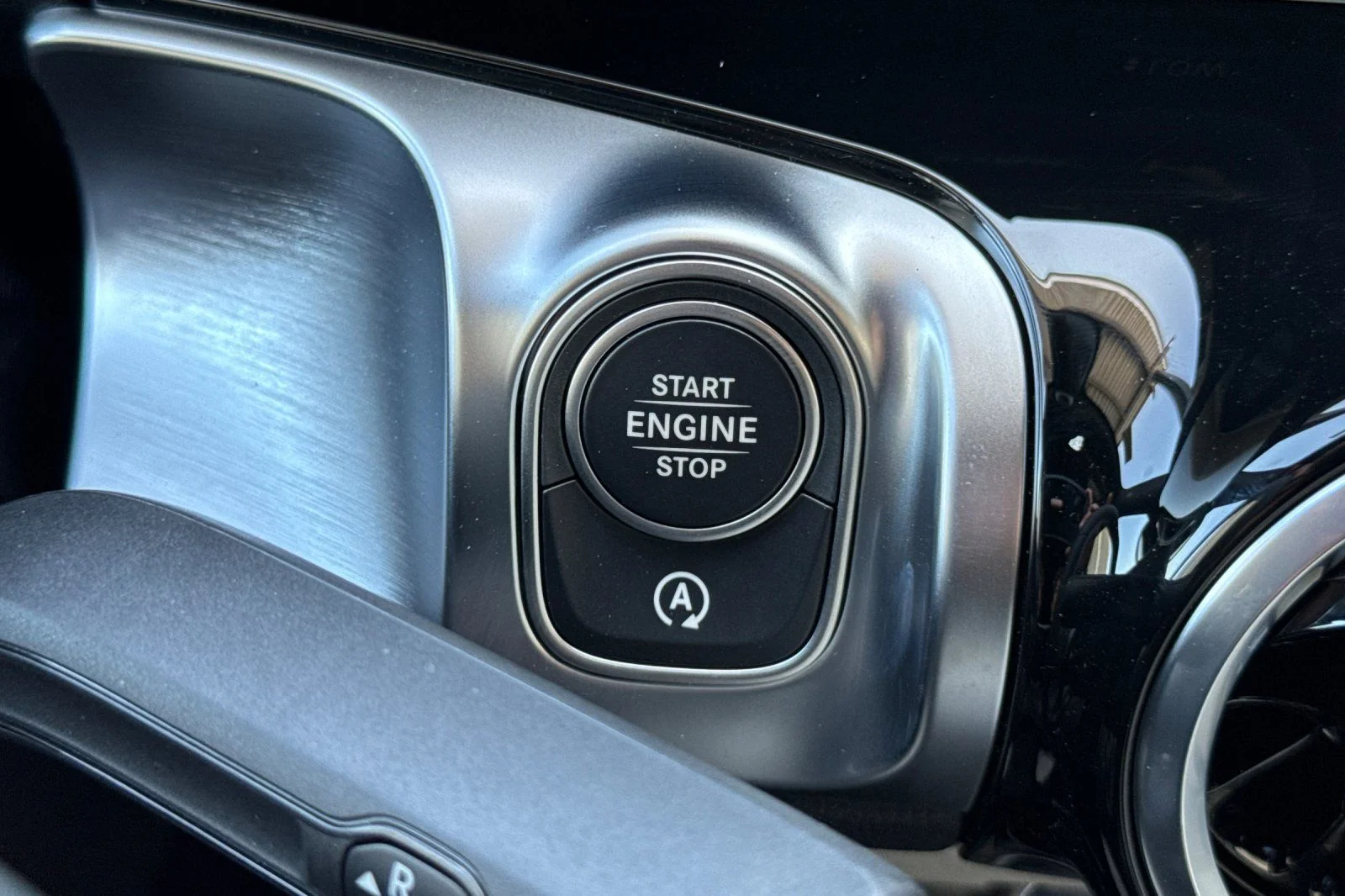 New 2026 Black Mercedes-Benz GLB 250 image 20