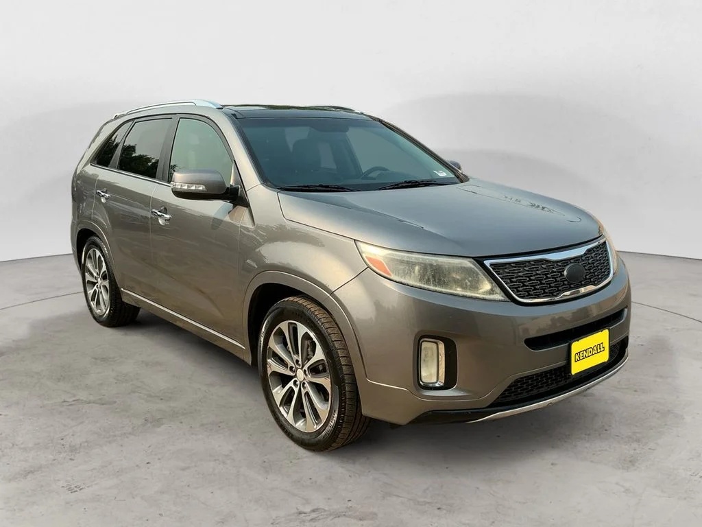 Used 2014 Silver Kia SX image 3