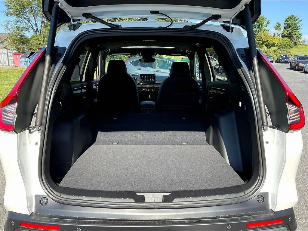 New 2026 Platinum White Pearl Honda Sport Touring image 7