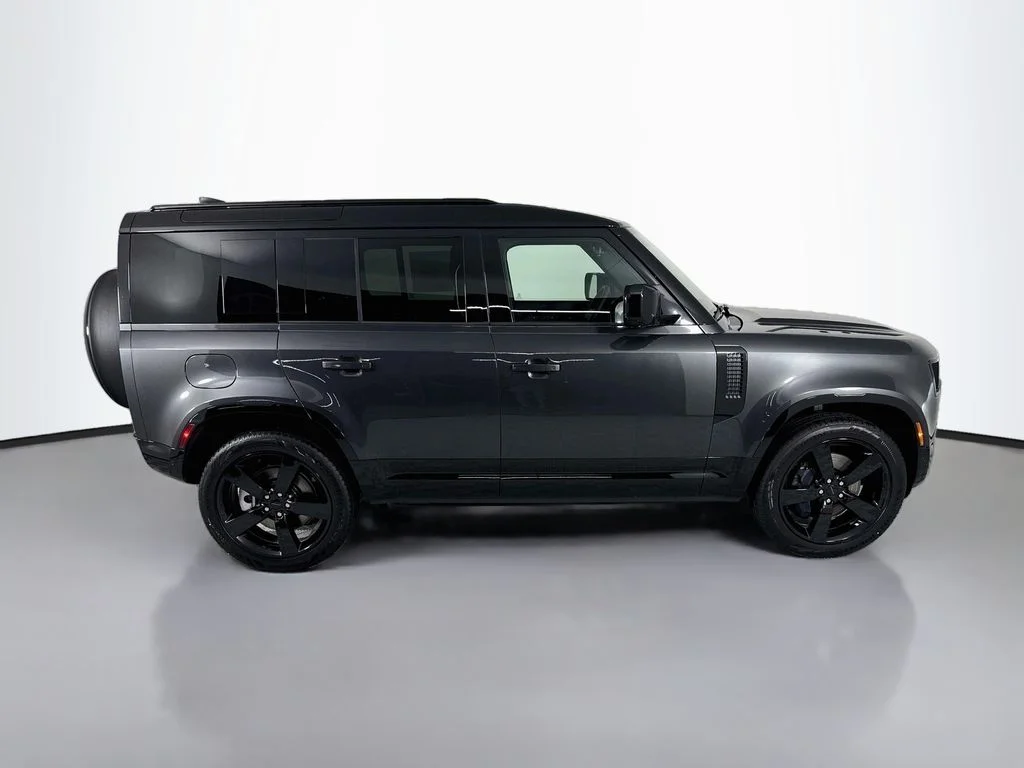 New 2026  Land Rover X-Dynamic SE image 8