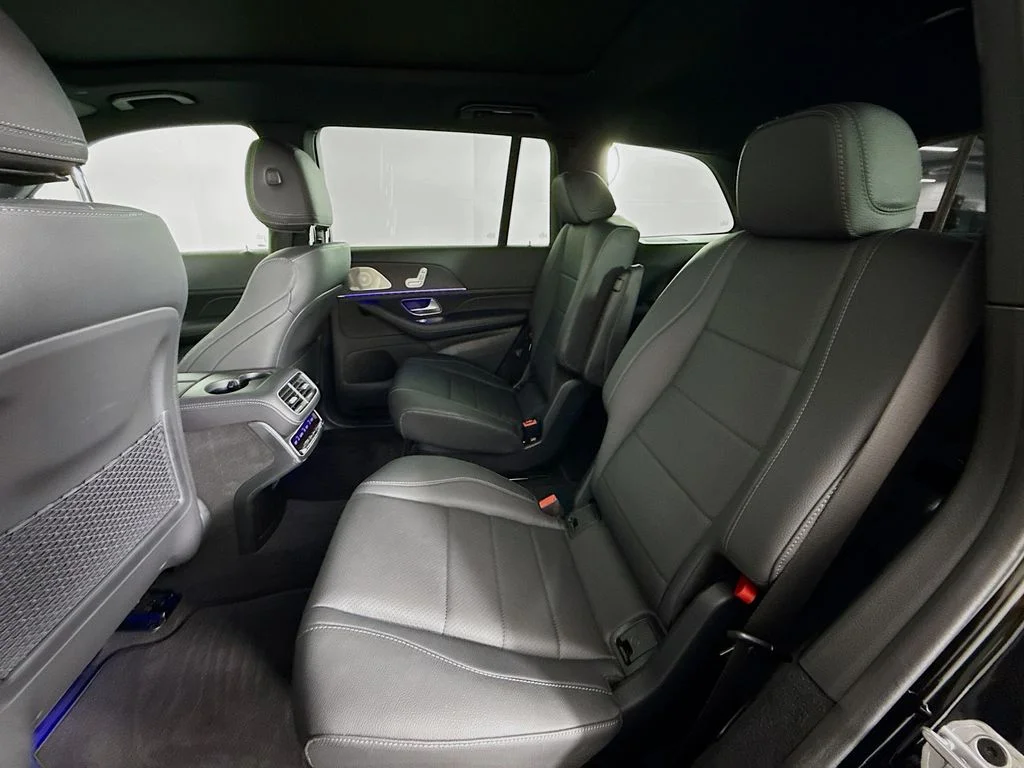 Used 2025 Black Mercedes-Benz GLS 450 image 21