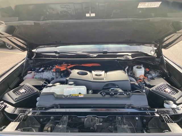 Used 2022 Black Toyota Platinum image 28