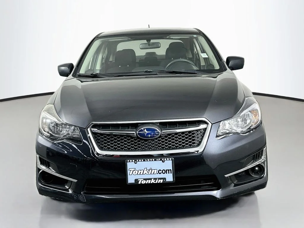Used 2015 Dark Gray Metallic Subaru 2.0i image 3