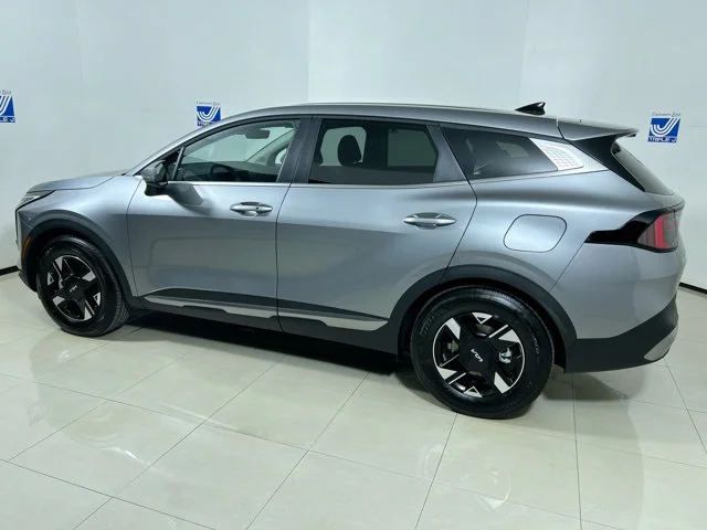 New 2026 STEEL GREY Kia LX image 3