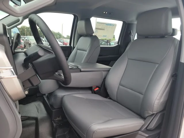 New 2026 Oxford White Ford XL image 20