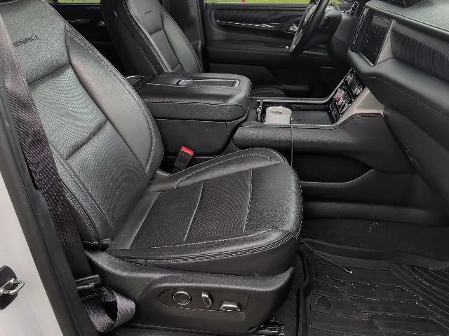 Used 2023 Summit White GMC Denali image 12