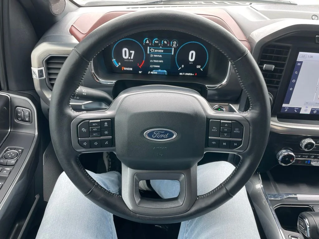 Used 2023 Black Ford Lariat image 27