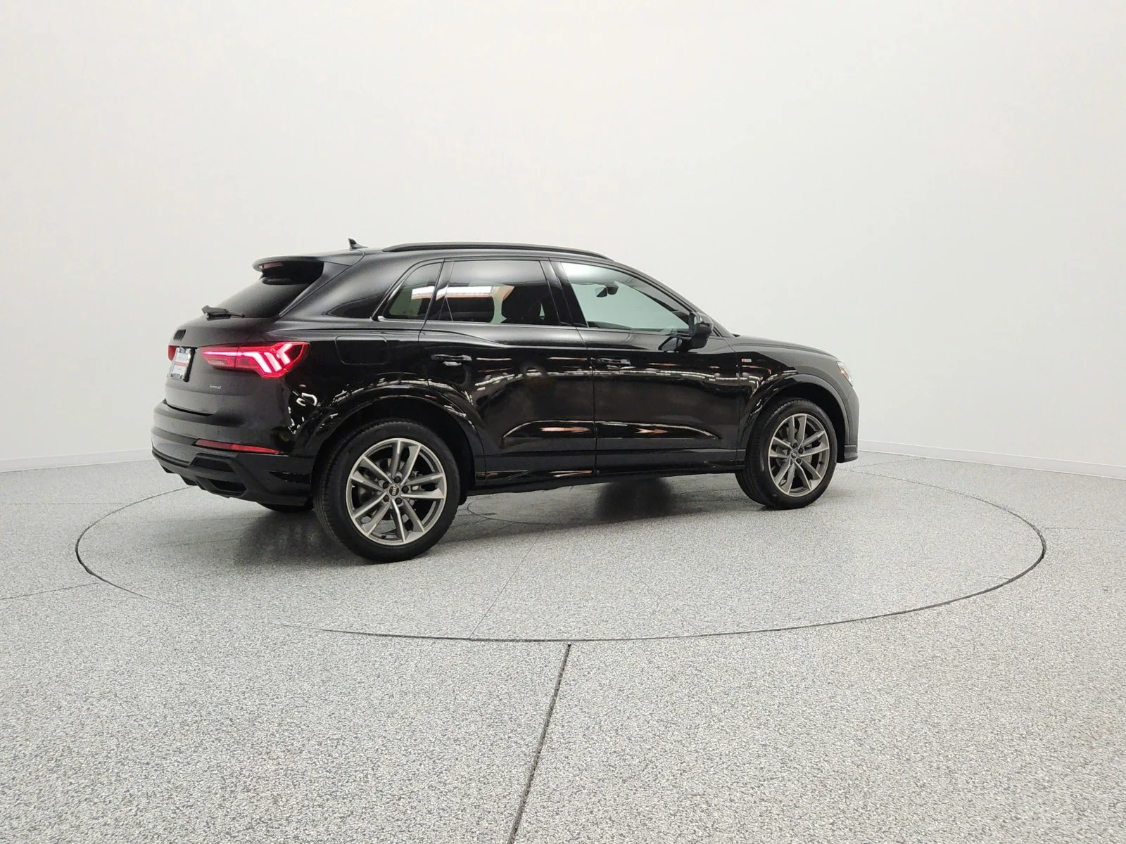 Used 2025 Mythos Black Metallic Audi S line Premium image 5