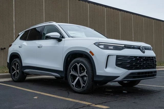 New 2026 Volkswagen Tiguan 2.0T SE