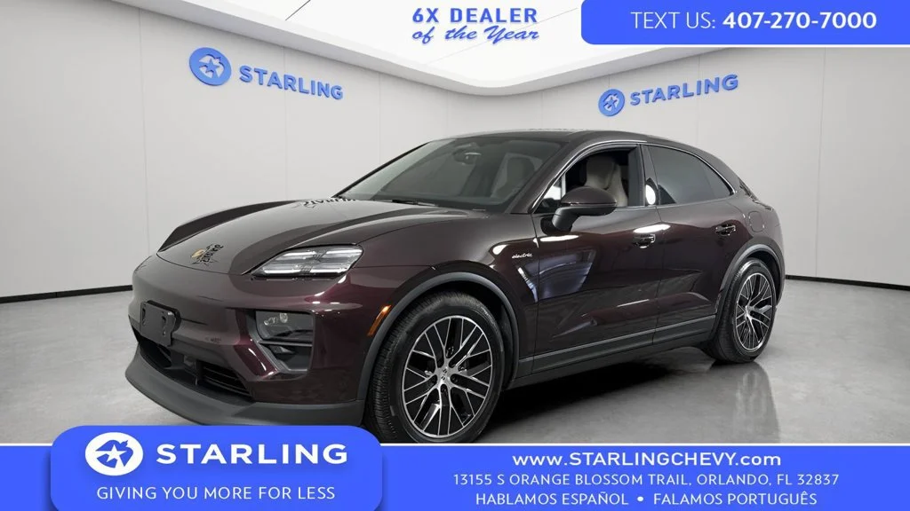 2025 Porsche Macan Base