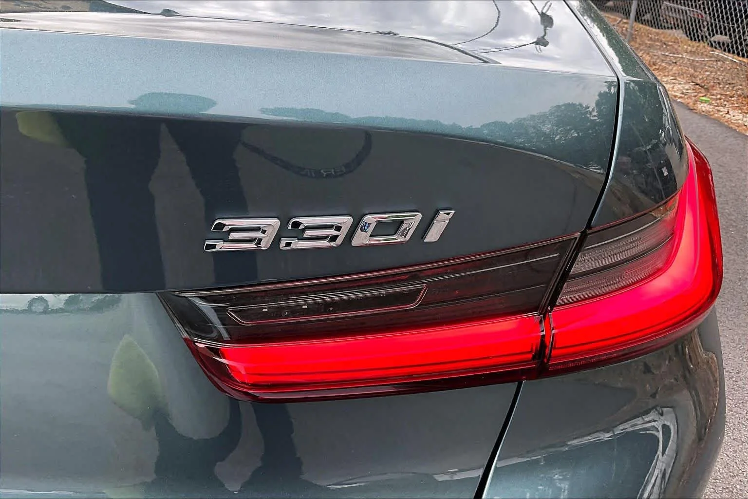 Used 2020 Blue Ridge Mountain Metallic BMW 330i xDrive image 31