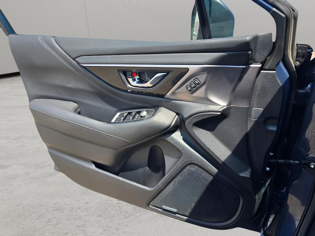 Used 2023 Cosmic Blue Pearl Subaru Limited image 14