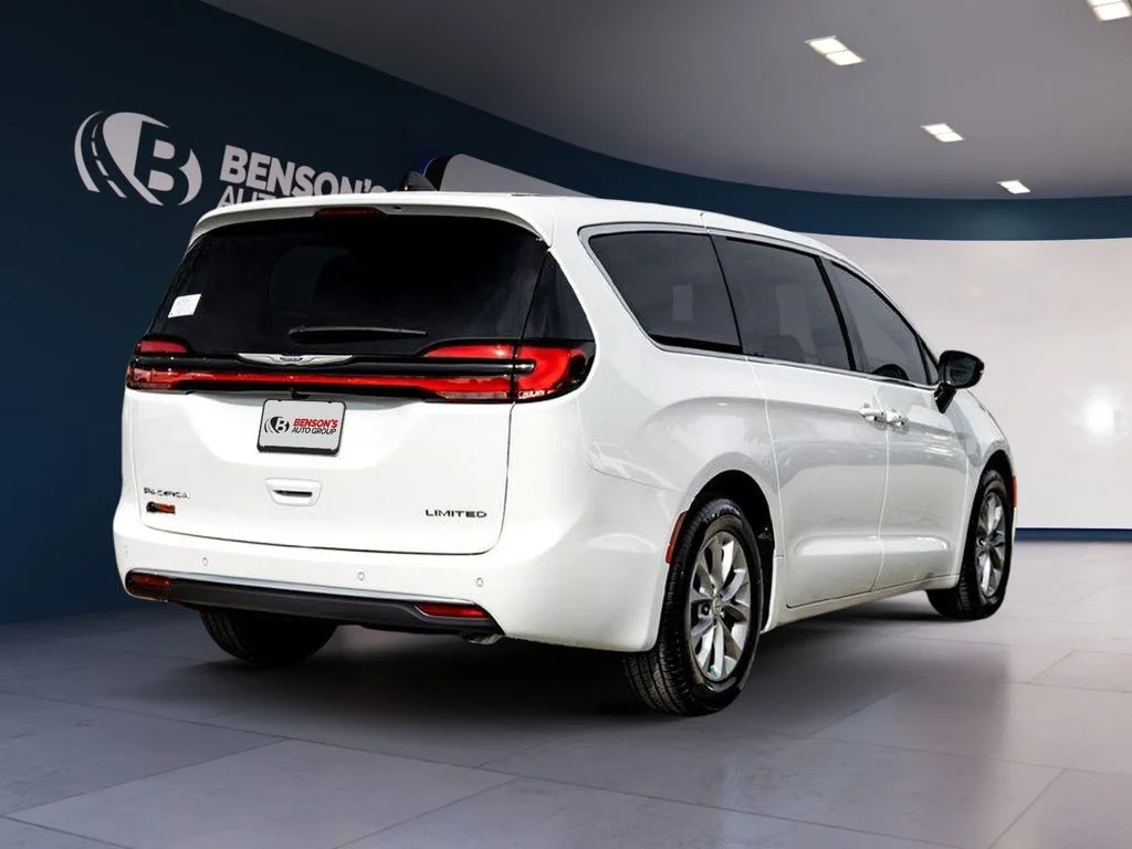 New 2026 White Chrysler Limited image 4