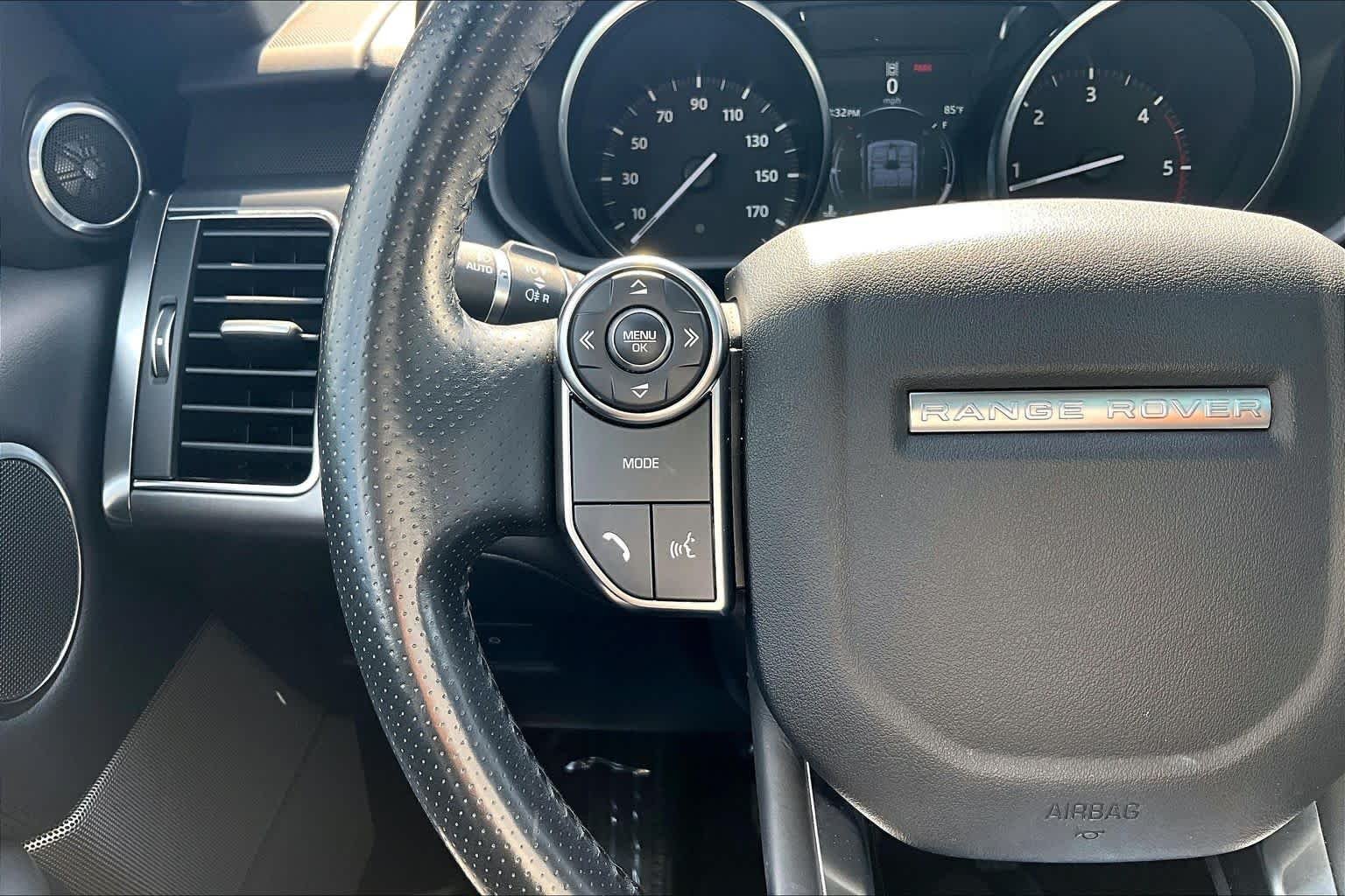 Used 2017 Fuji White Land Rover SE image 23