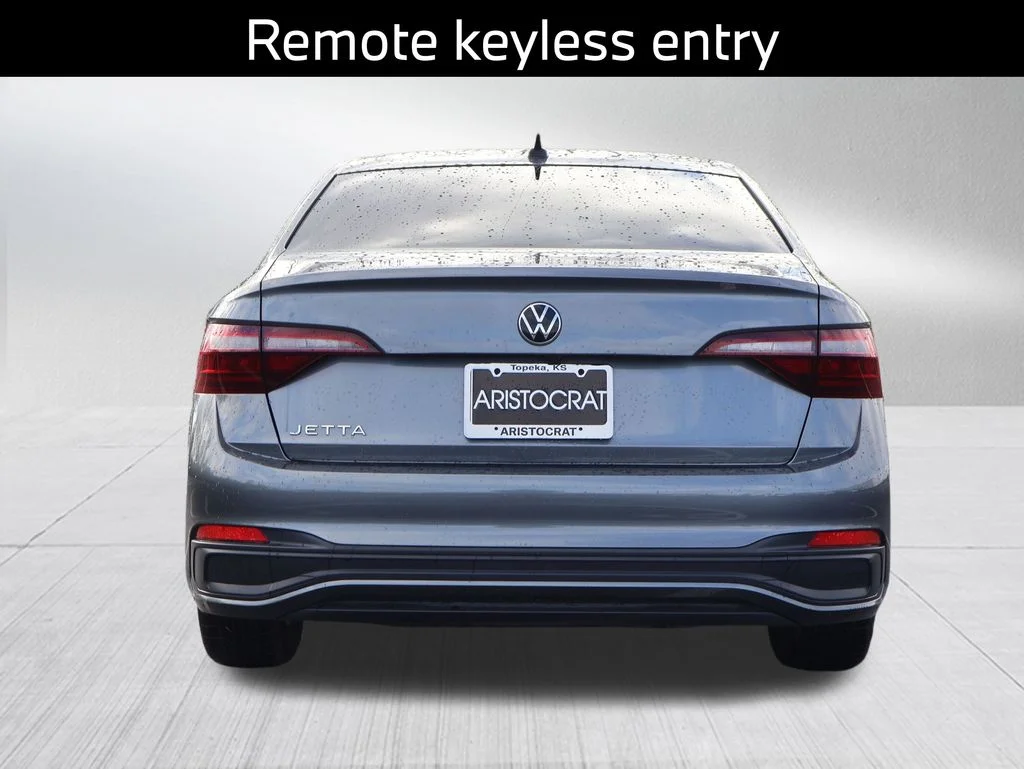 Used 2023 Gray Volkswagen 1.5T Sport image 7
