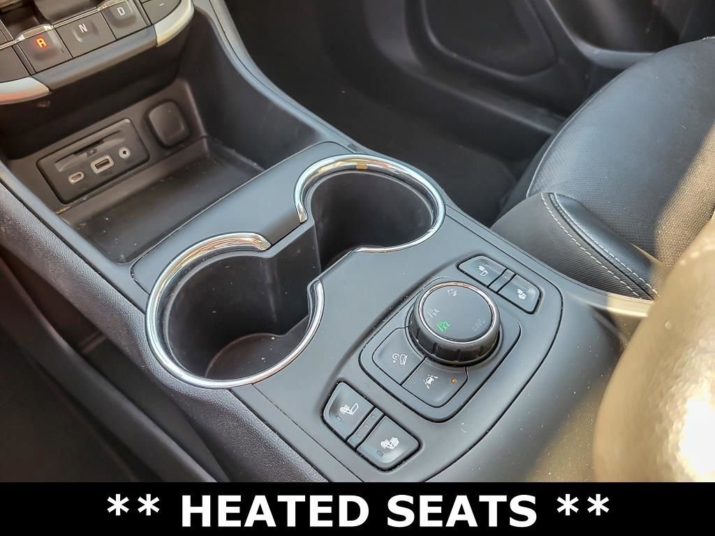 2023 GMC TERRAIN - Image 16