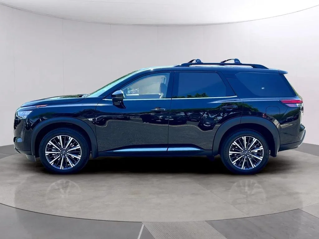 New 2026 Super Black Nissan Platinum image 6