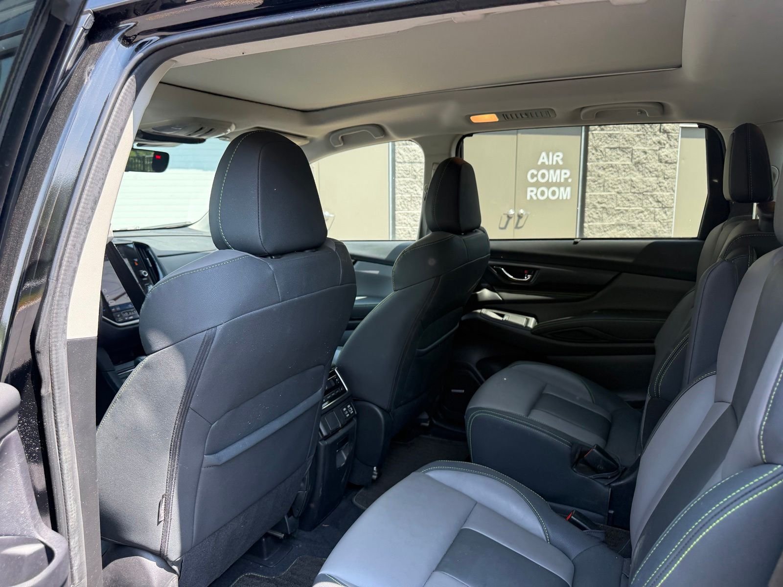 Used 2023 Black Subaru Onyx Edition image 31
