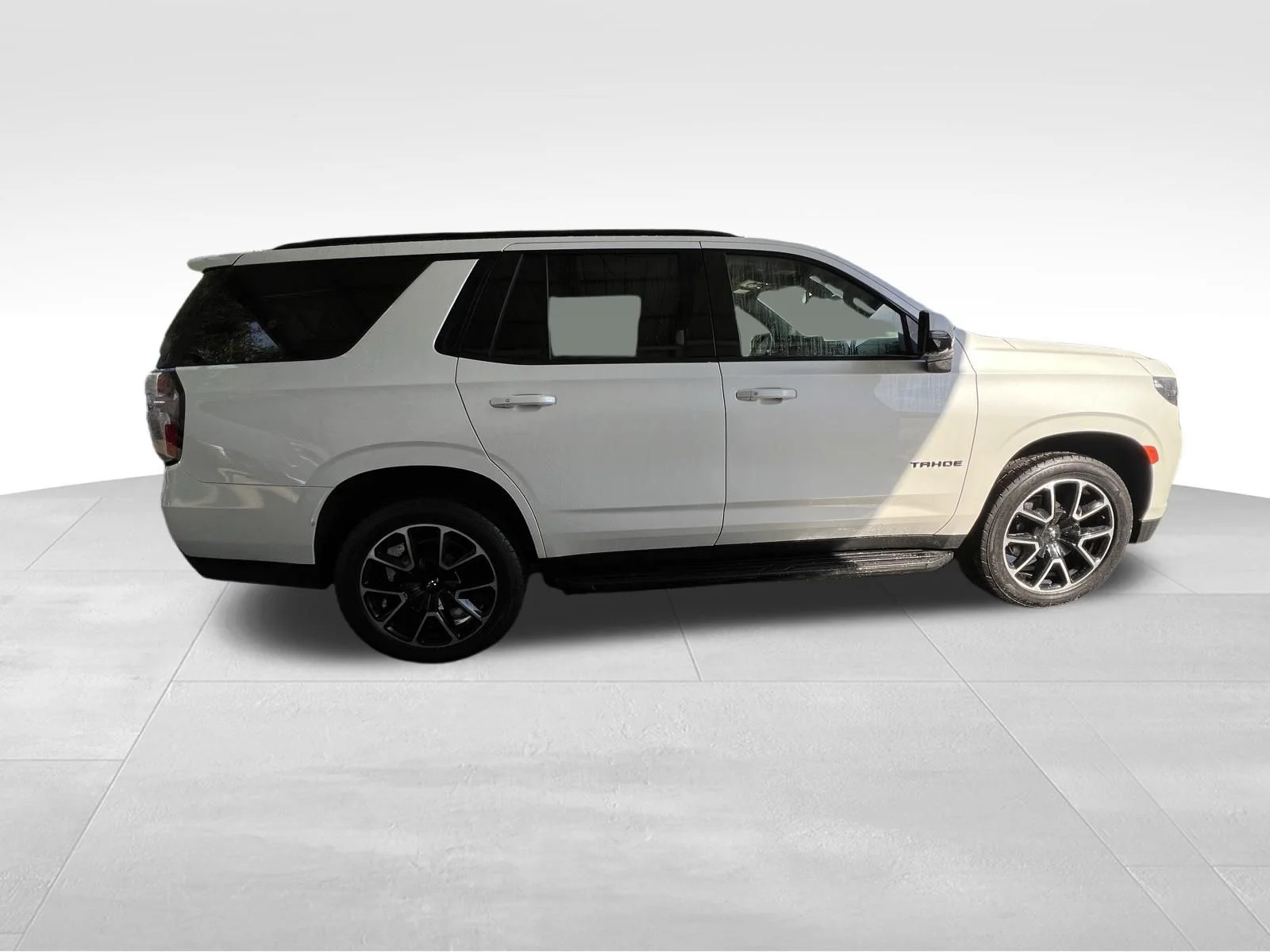 Used 2022 White Chevrolet RST image 4