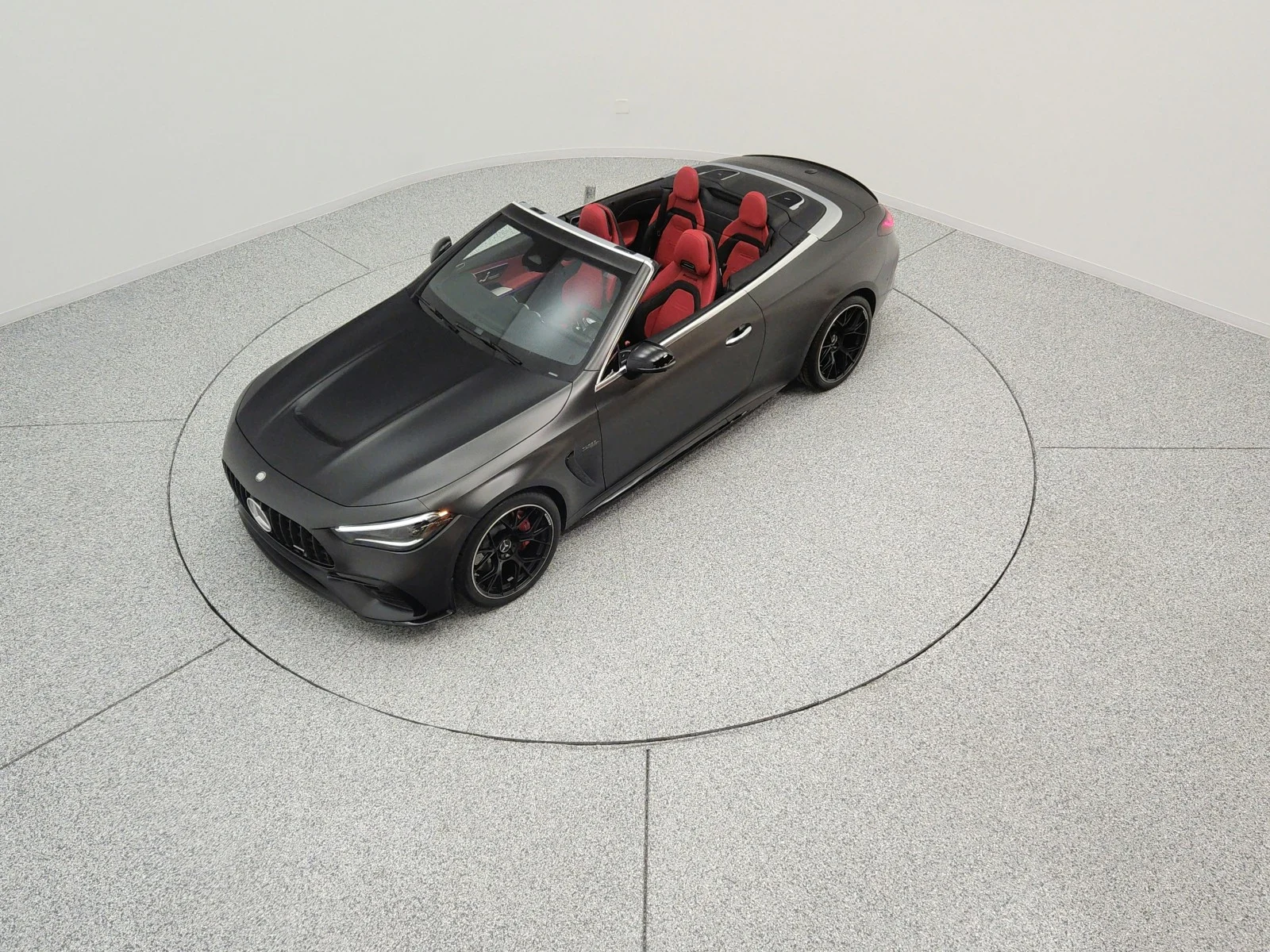 Certified Used 2026 MANUFAKTUR Graphite Grey Magno Mercedes-Benz AMG® CLE 53 4MATIC+ Cabriolet image 9