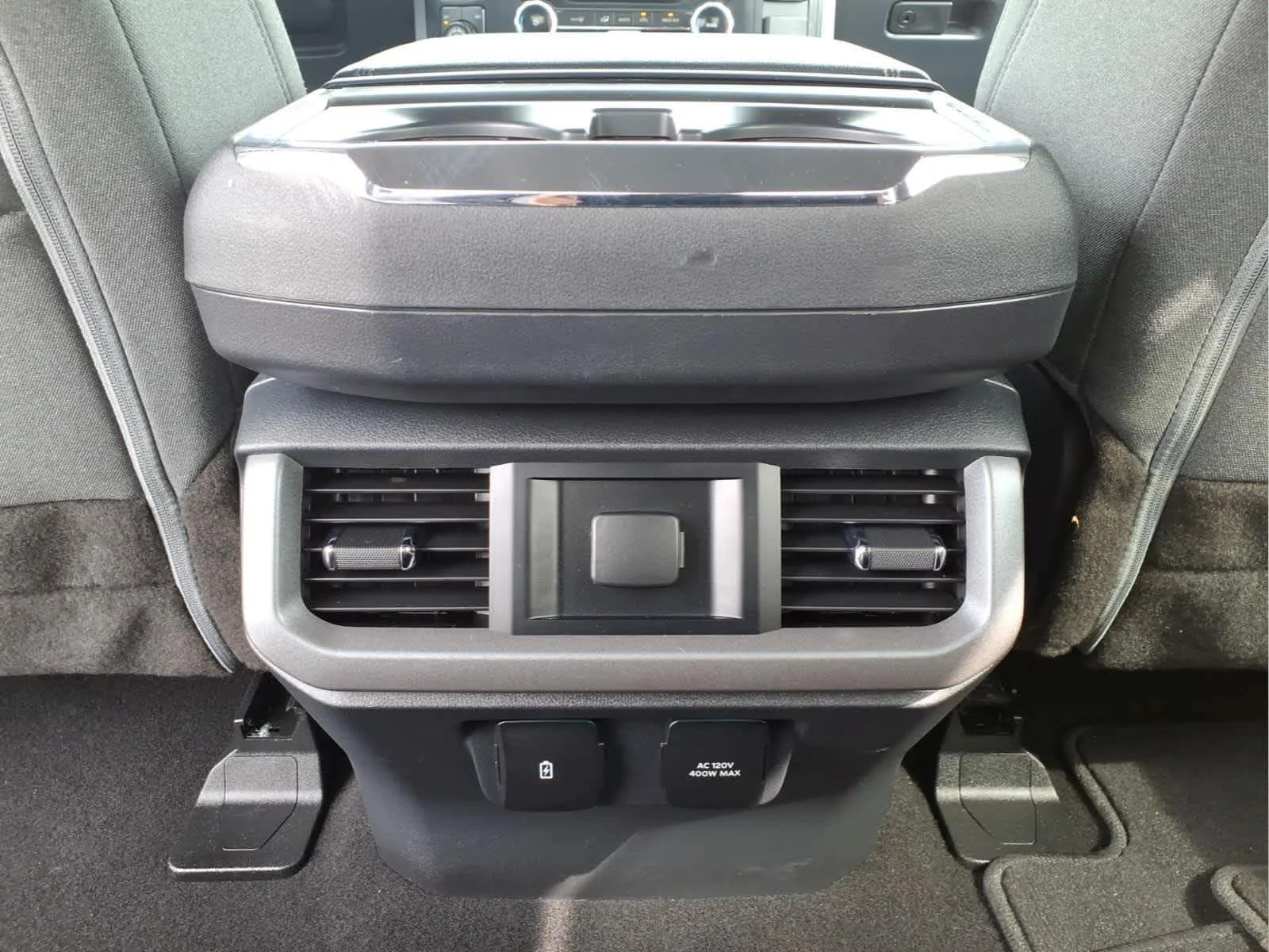 Used 2023 Area 51/Agate Black Ford XLT image 29