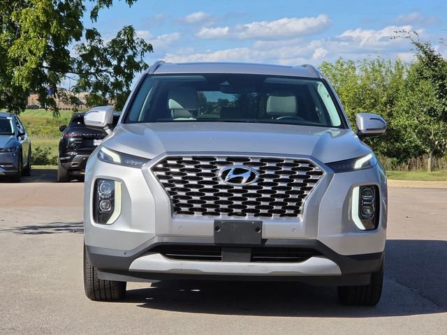 Used 2022 Silver Hyundai SEL image 2