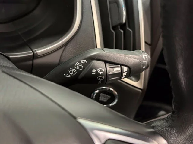 Used 2021 Gray Ford SEL image 17