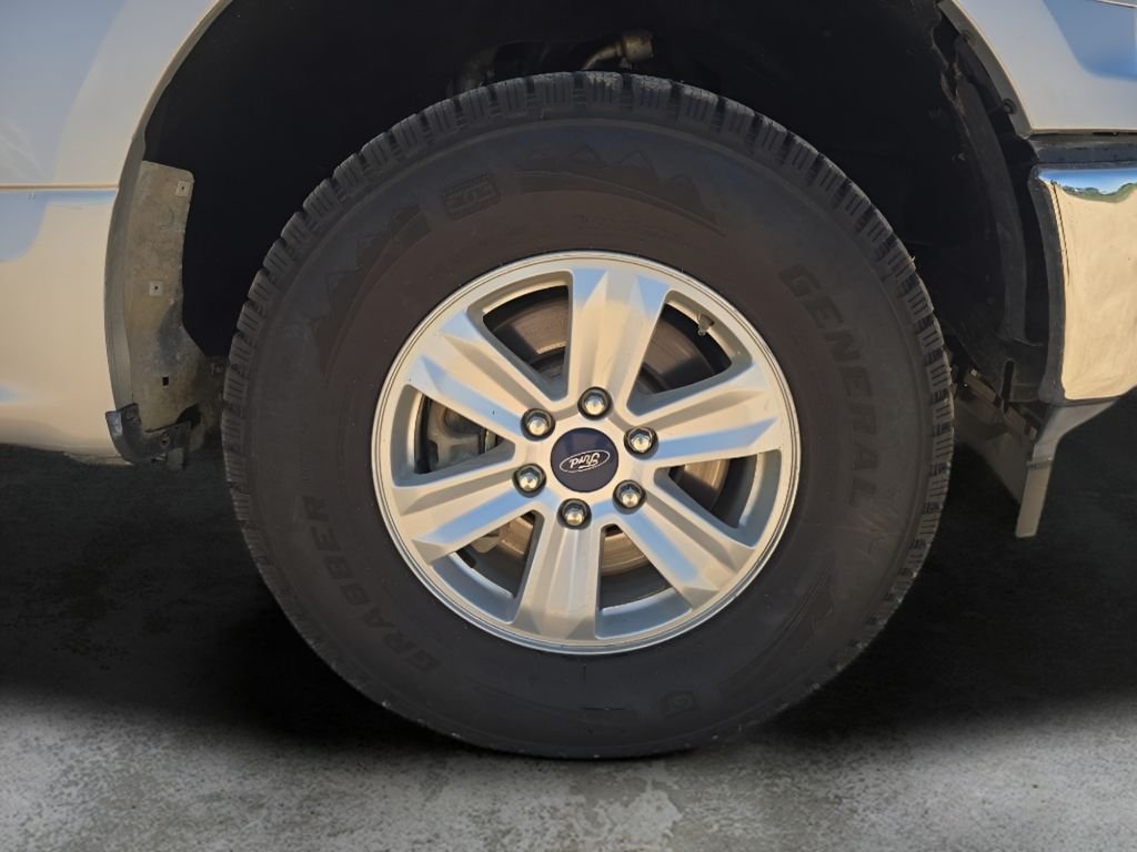 Used 2019 Silver Ford  image 39