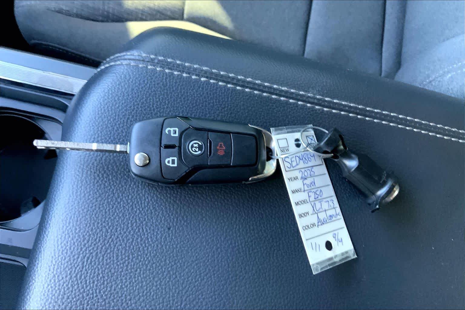 Used 2025 Avalanche Ford XLT image 15