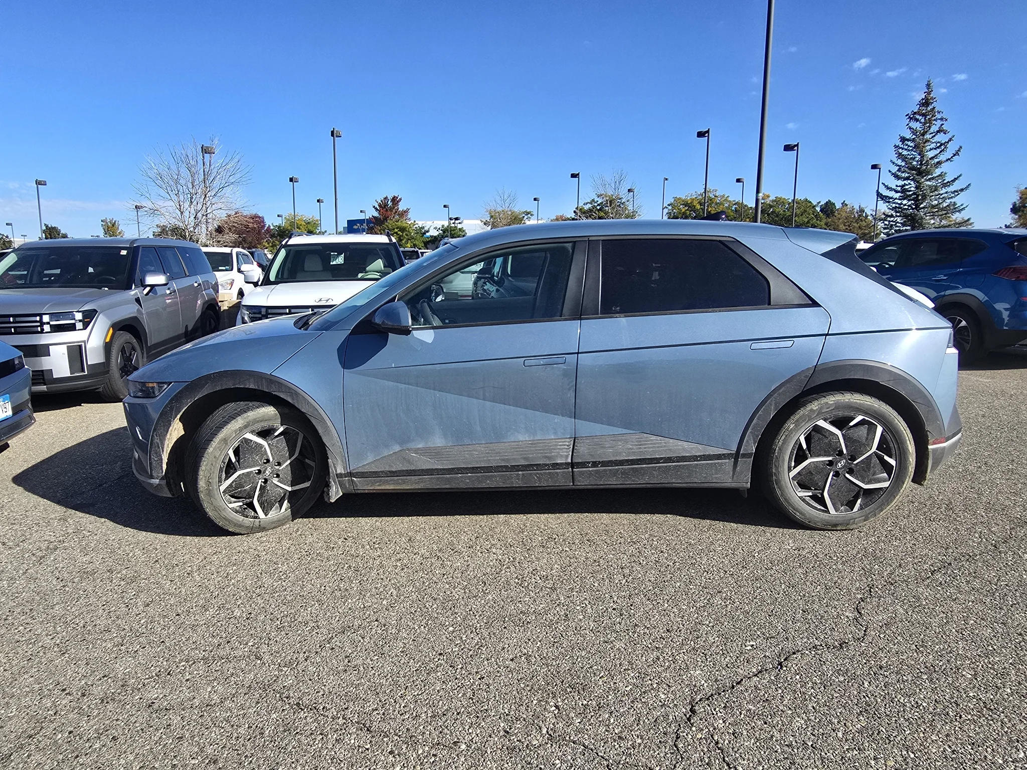 Used 2024 Lucid Blue Hyundai SEL image 2