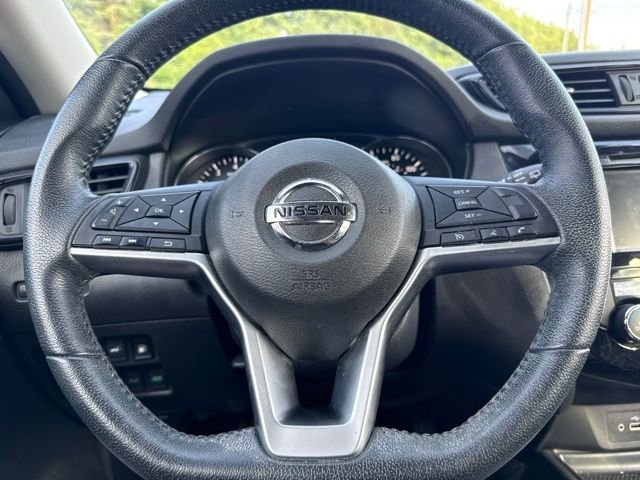 Used 2020 White Nissan SV image 14