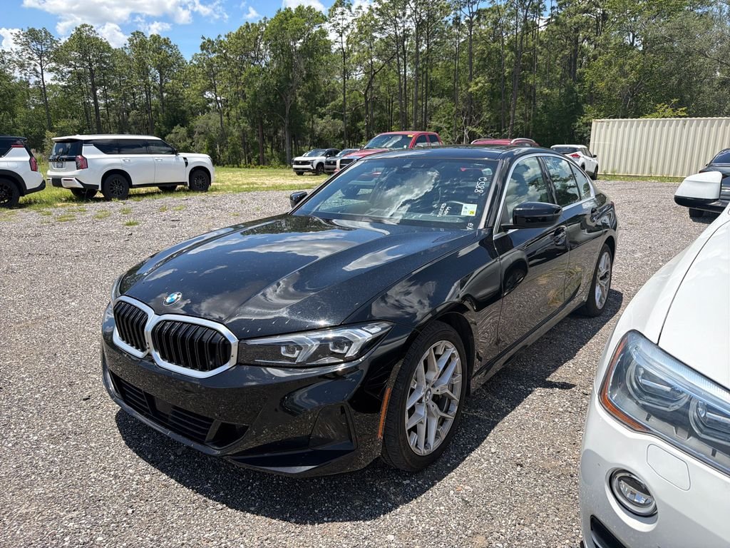 2025 BMW 3 Series 330i Sedan's photo