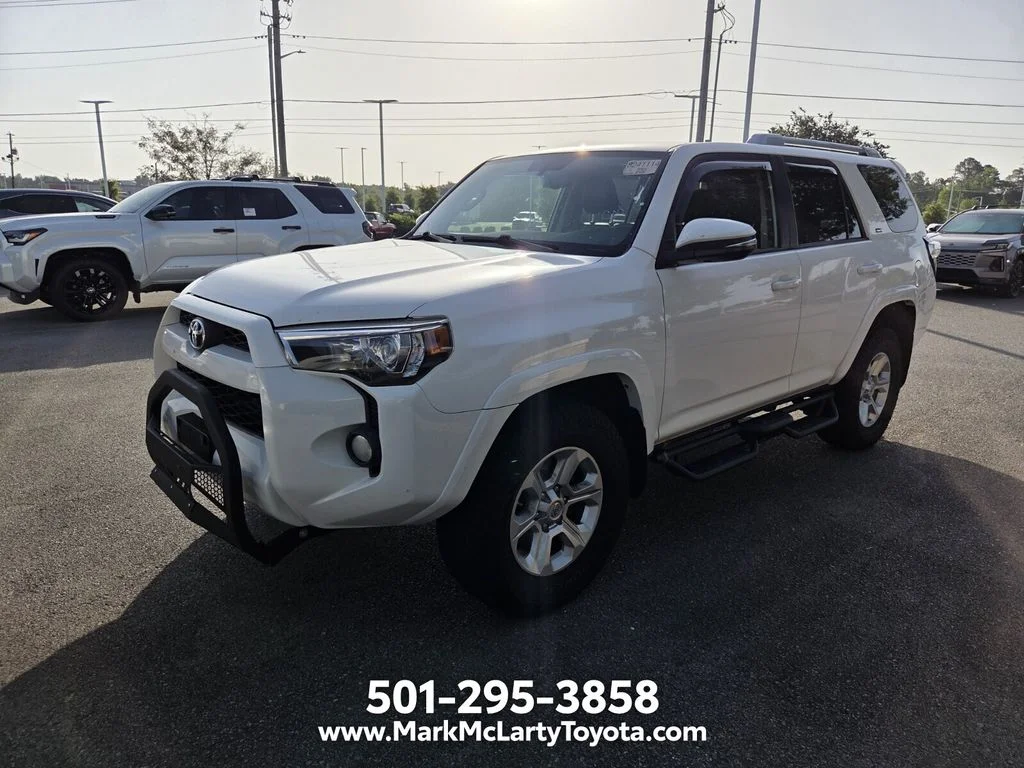 Used 2018 White Toyota SR5 Premium image 10