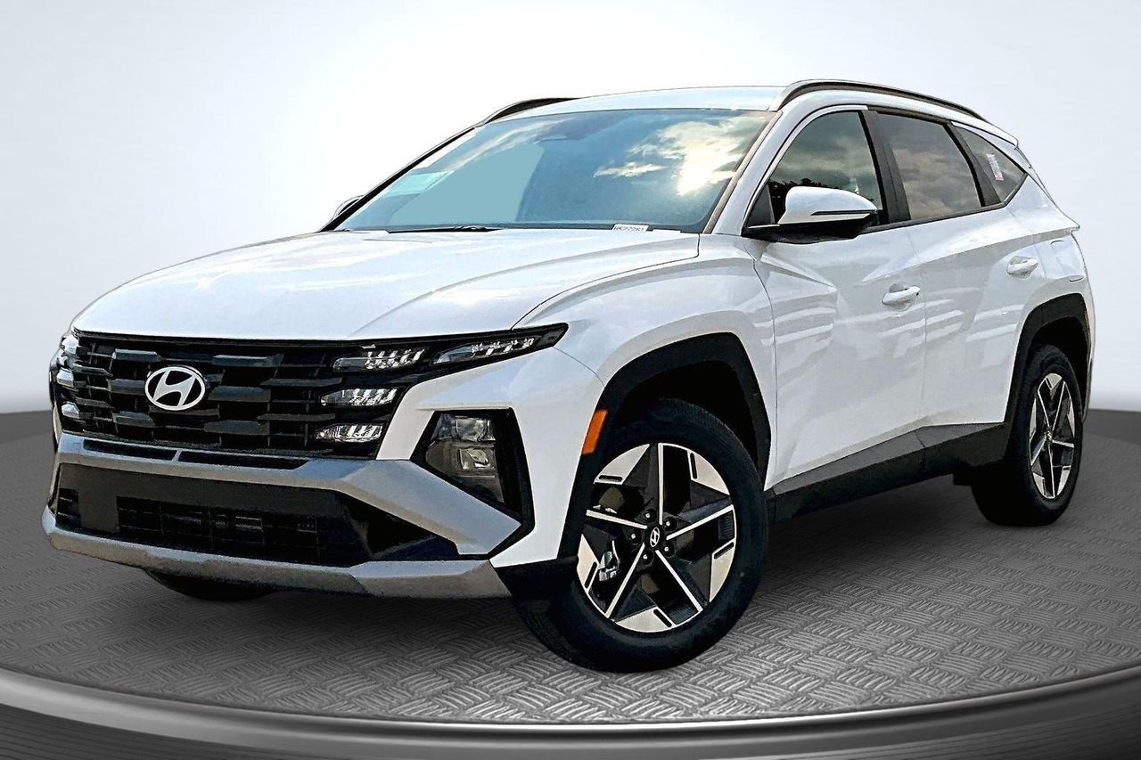 New 2026 White Hyundai SEL Convenience image 16