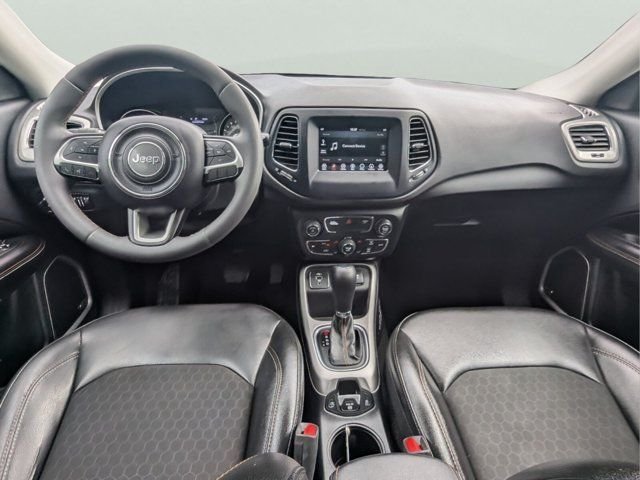 Used 2021 White Jeep Latitude image 14
