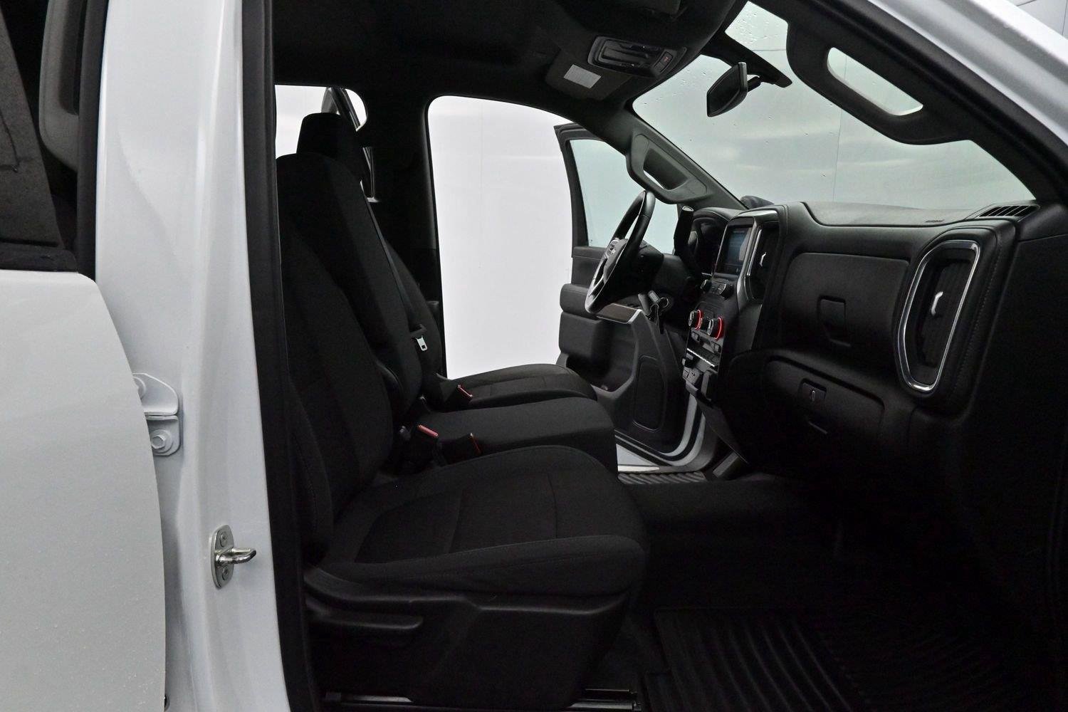 Used 2022 Summit White Chevrolet LT image 27