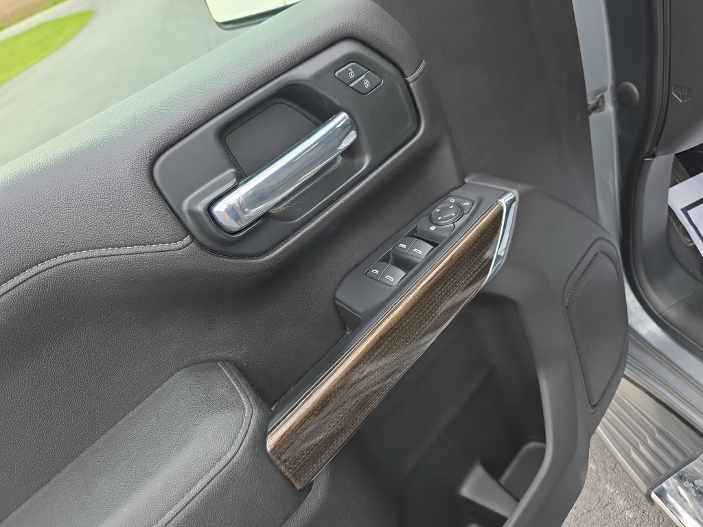 Used 2020 Gray Chevrolet RST image 11