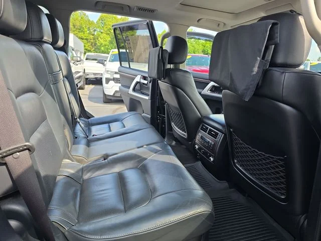 Used 2017  Toyota Base image 12
