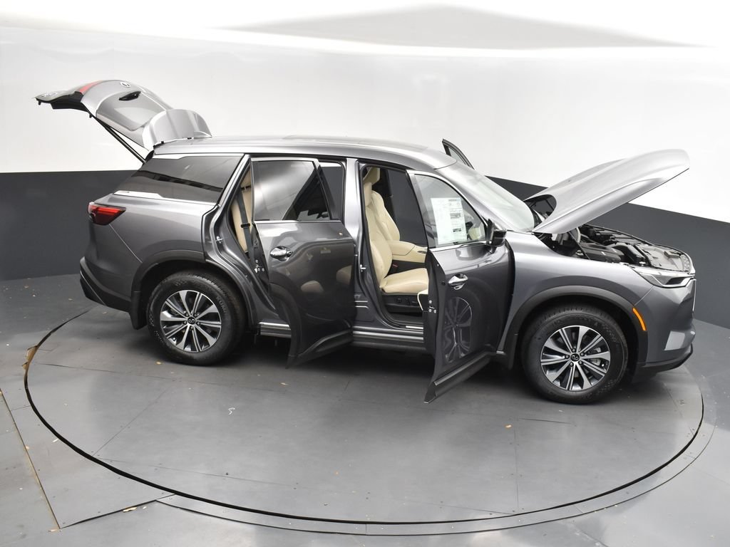 Certified Used 2025 Gray INFINITI PURE image 51