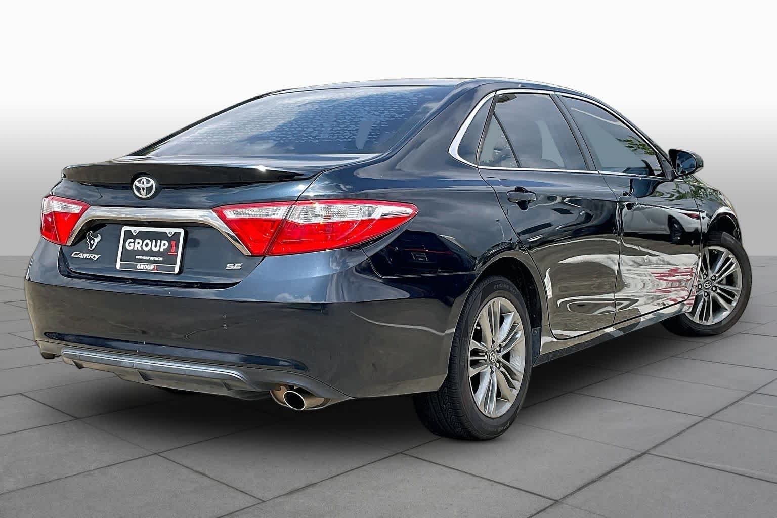 Used 2017 Cosmic Gray Mica Toyota SE image 12