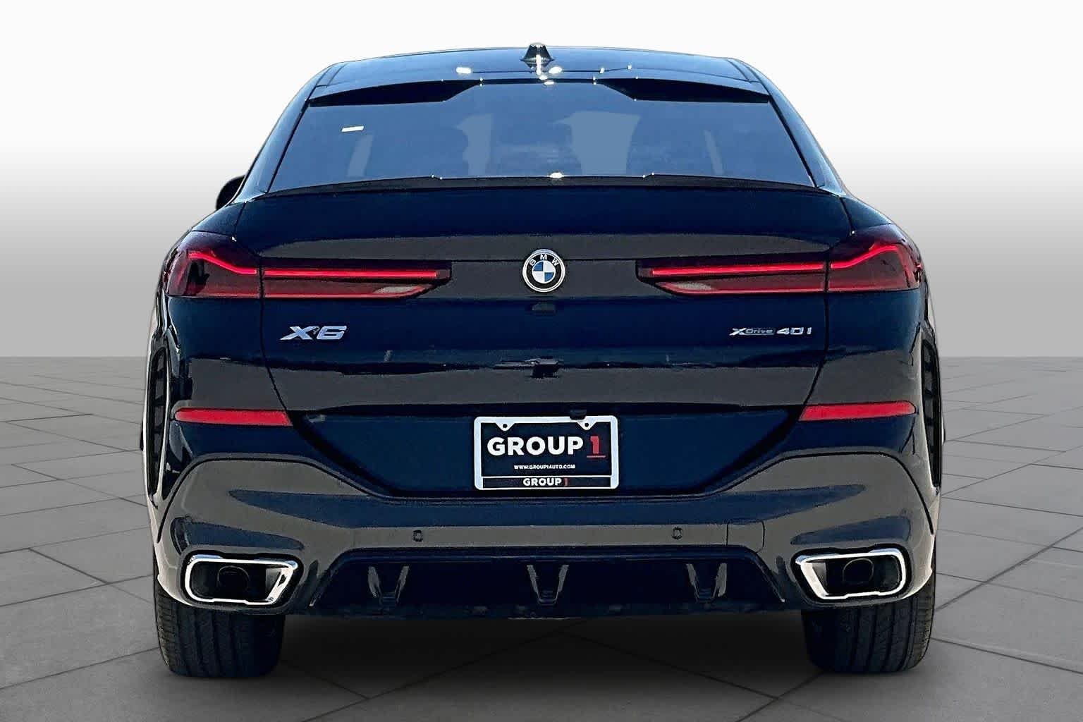 Used 2026 Carbon Black Metallic BMW xDrive40i image 4