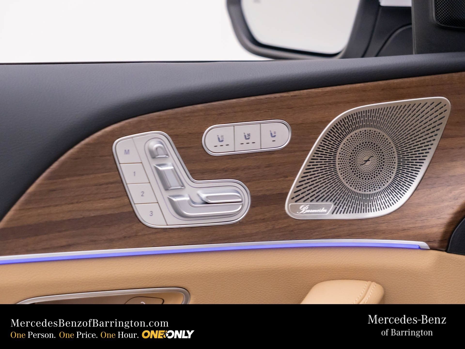 New 2026 MANUFAKTUR Moonlight White Metallic Mercedes-Benz GLE 350 image 16